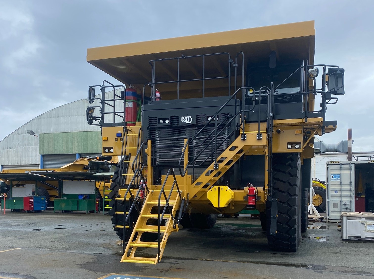 Cat 777E Cab Access